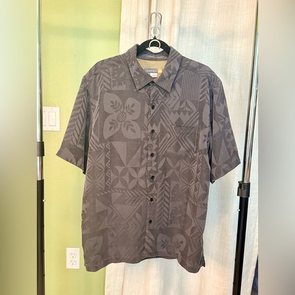 🦋Quiksilver pre-ownedGray Patterned Men's Shirt. size L. - Picture 1 of 4
